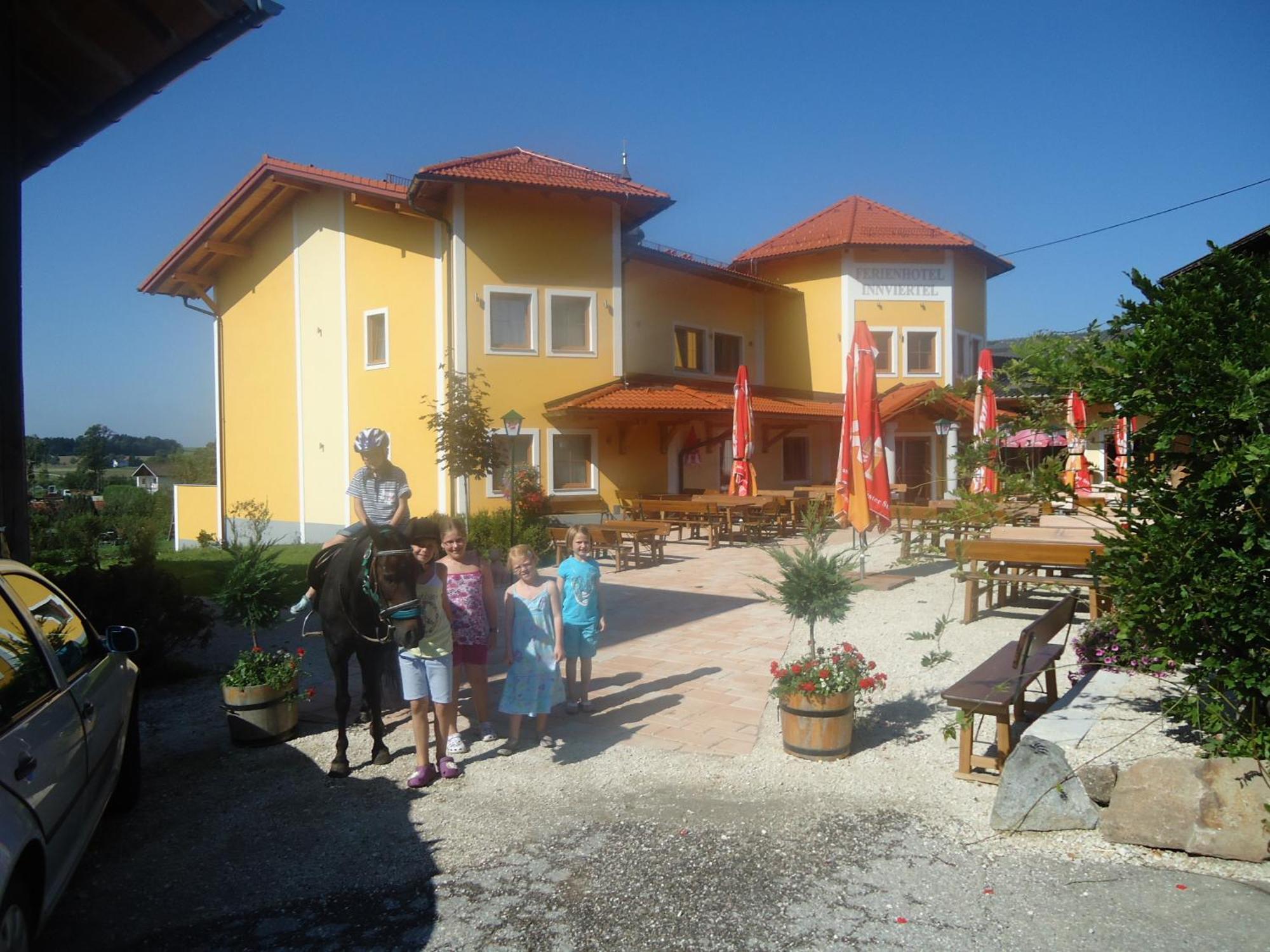 Ferienhotel Innviertel Kirchheim im Innkreis Экстерьер фото