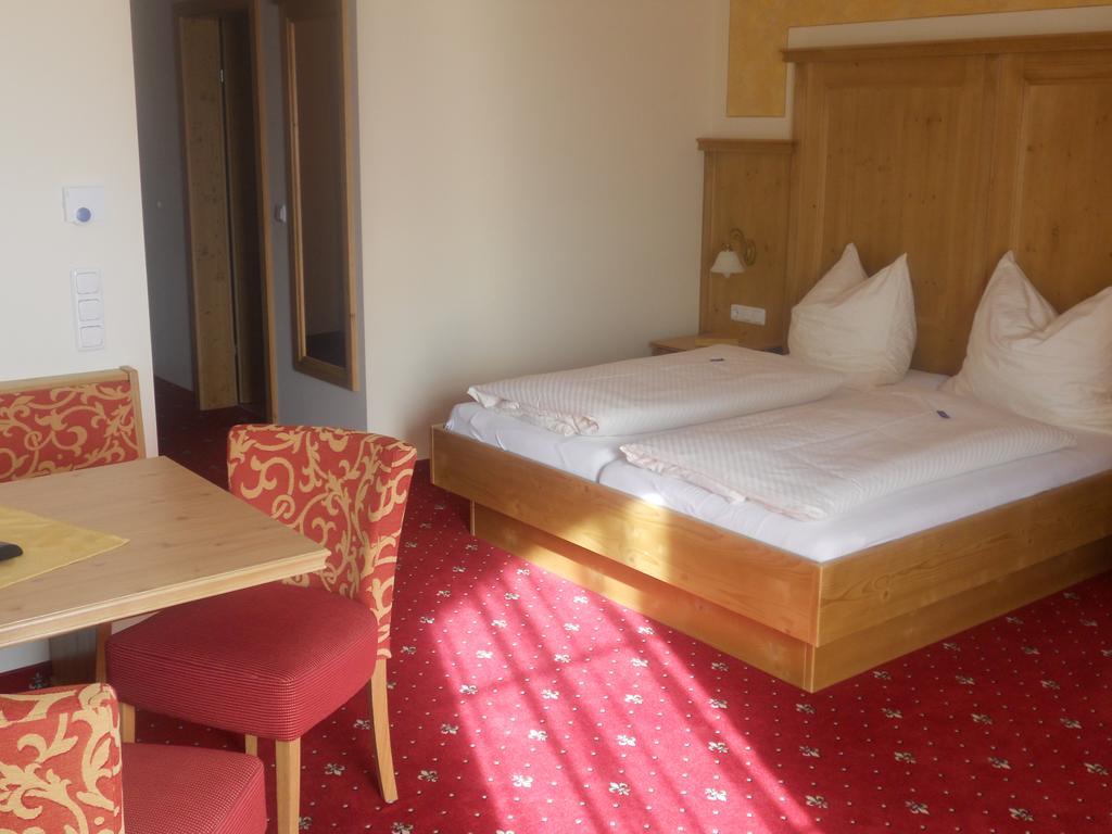Ferienhotel Innviertel Kirchheim im Innkreis Экстерьер фото